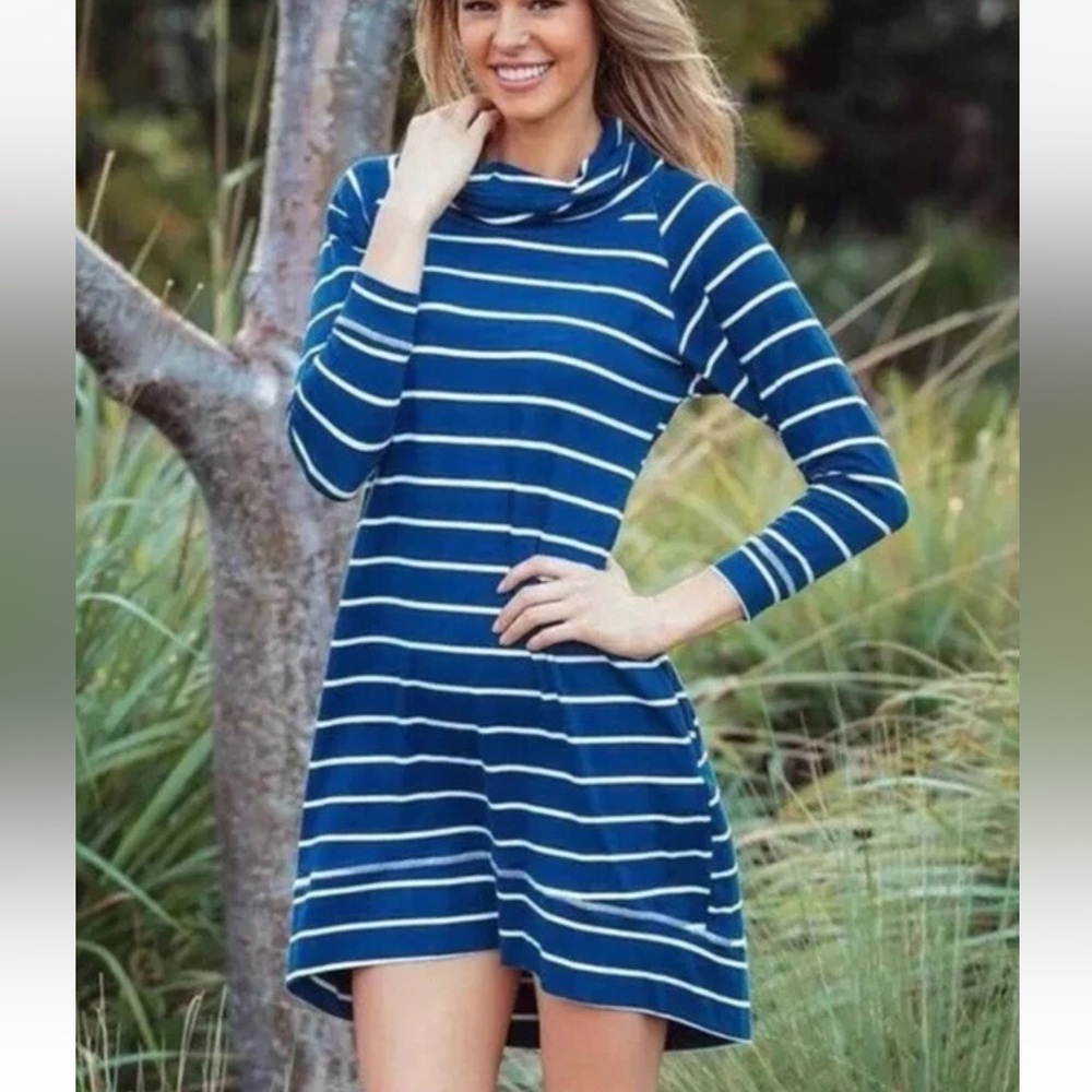 All For Color Navy and White Cowl Neck Dress M